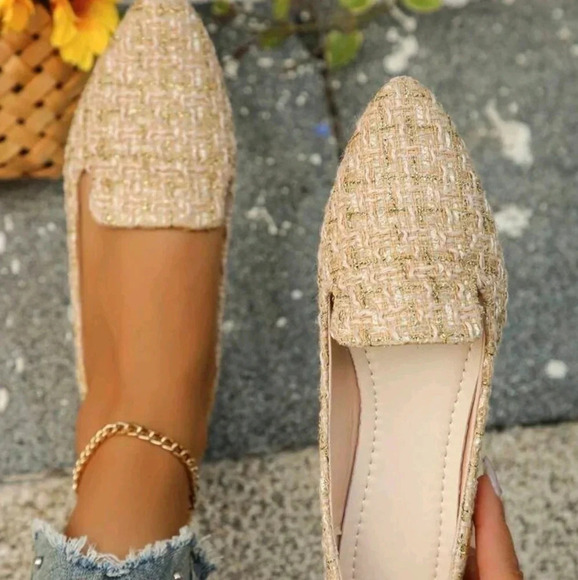 Shoes - Women's Comfortable Pointed Toe Flat Slip-Onlip-On Design,